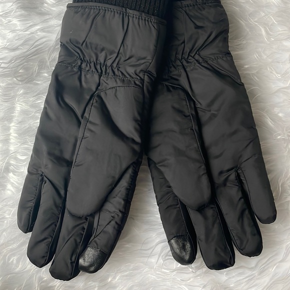 Brand New Michael Kors Black Touchscreen Stitch Logo Detail Gloves - Picture 6 of 11